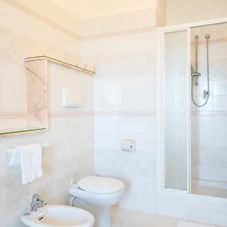 Continental Hotel 3*