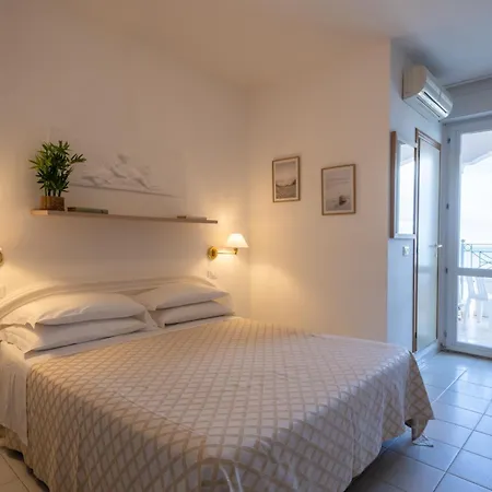 Continental 3* Cattolica