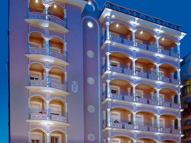 فندق Continental 3*