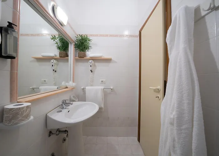 Hotel Continental Cattolica